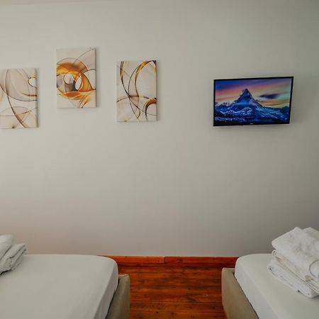 Hotel Summer Saranda Extérieur photo