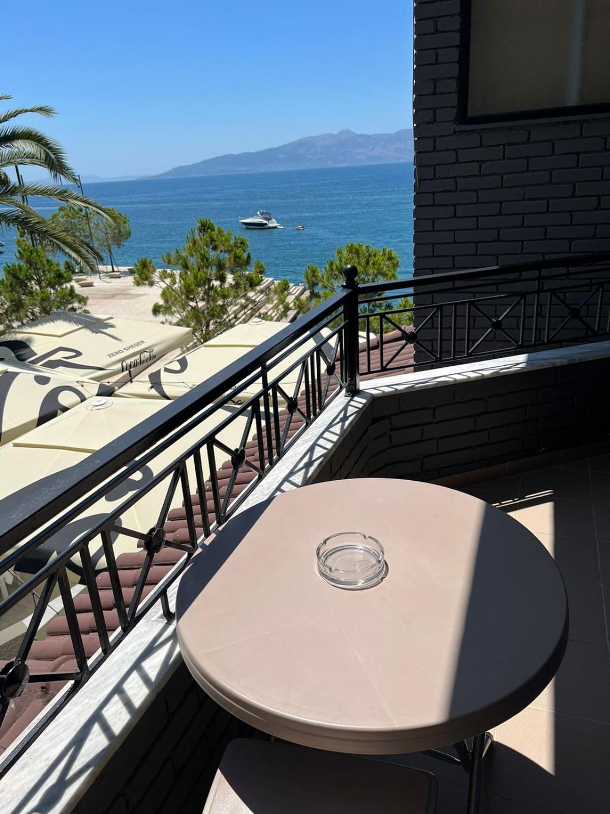 Hotel Summer Saranda Extérieur photo