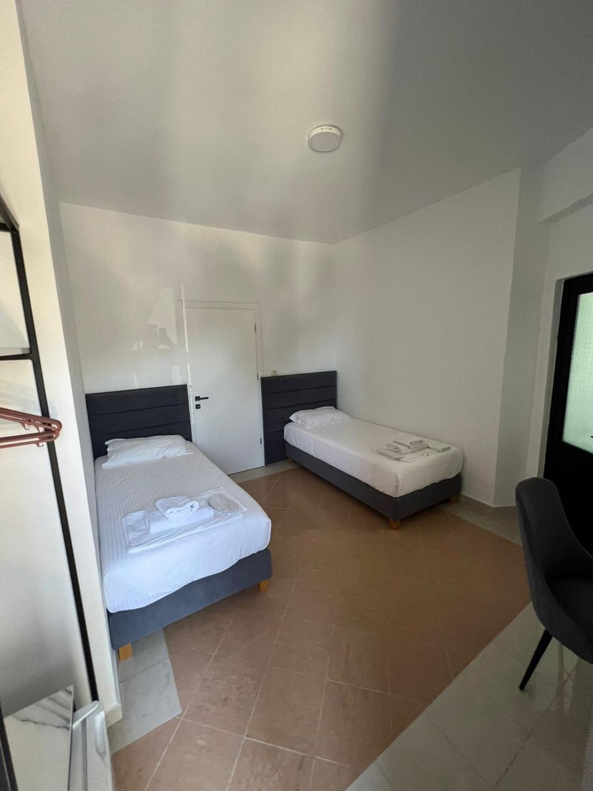 Hotel Summer Saranda Extérieur photo