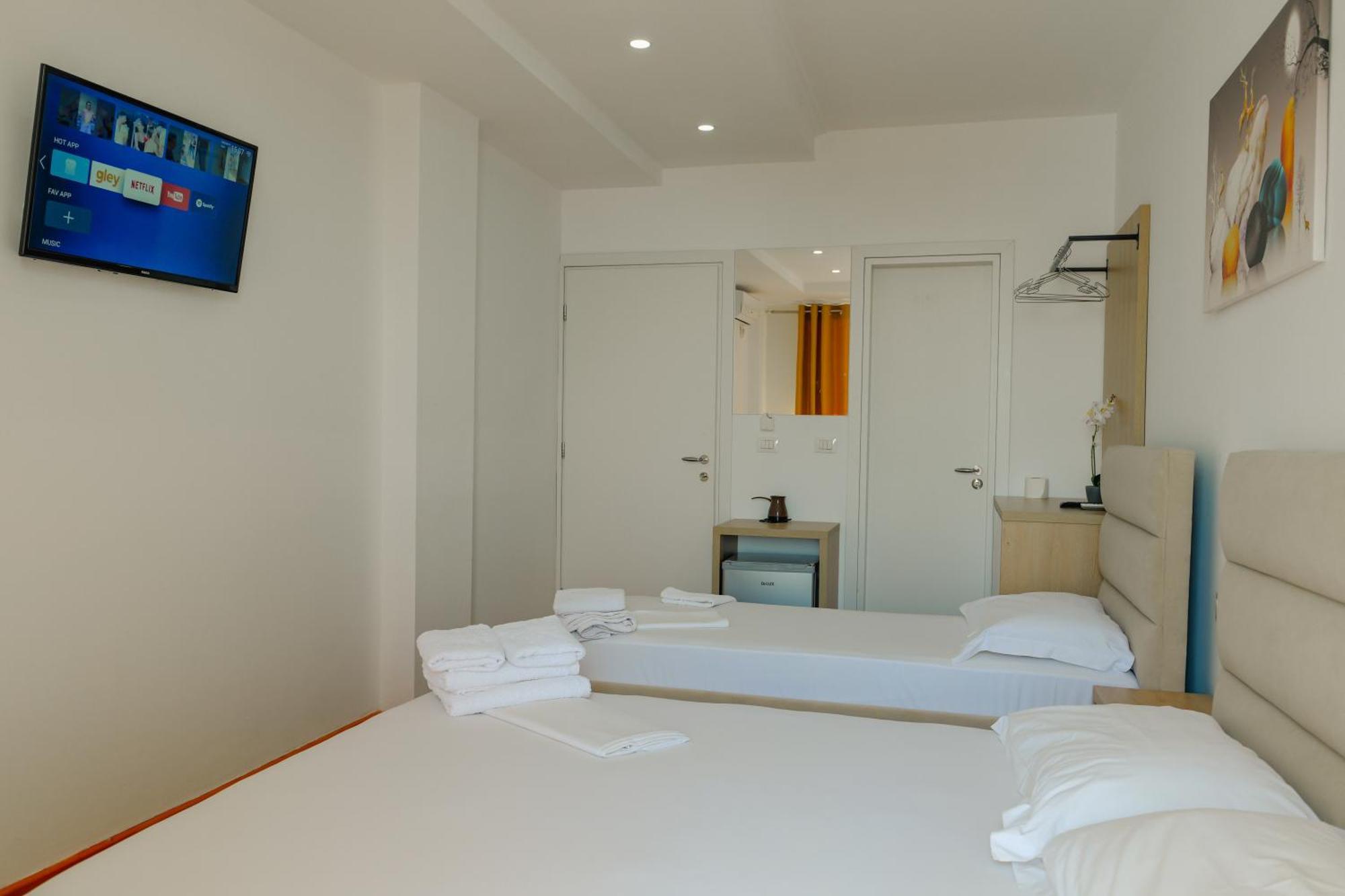 Hotel Summer Saranda Extérieur photo