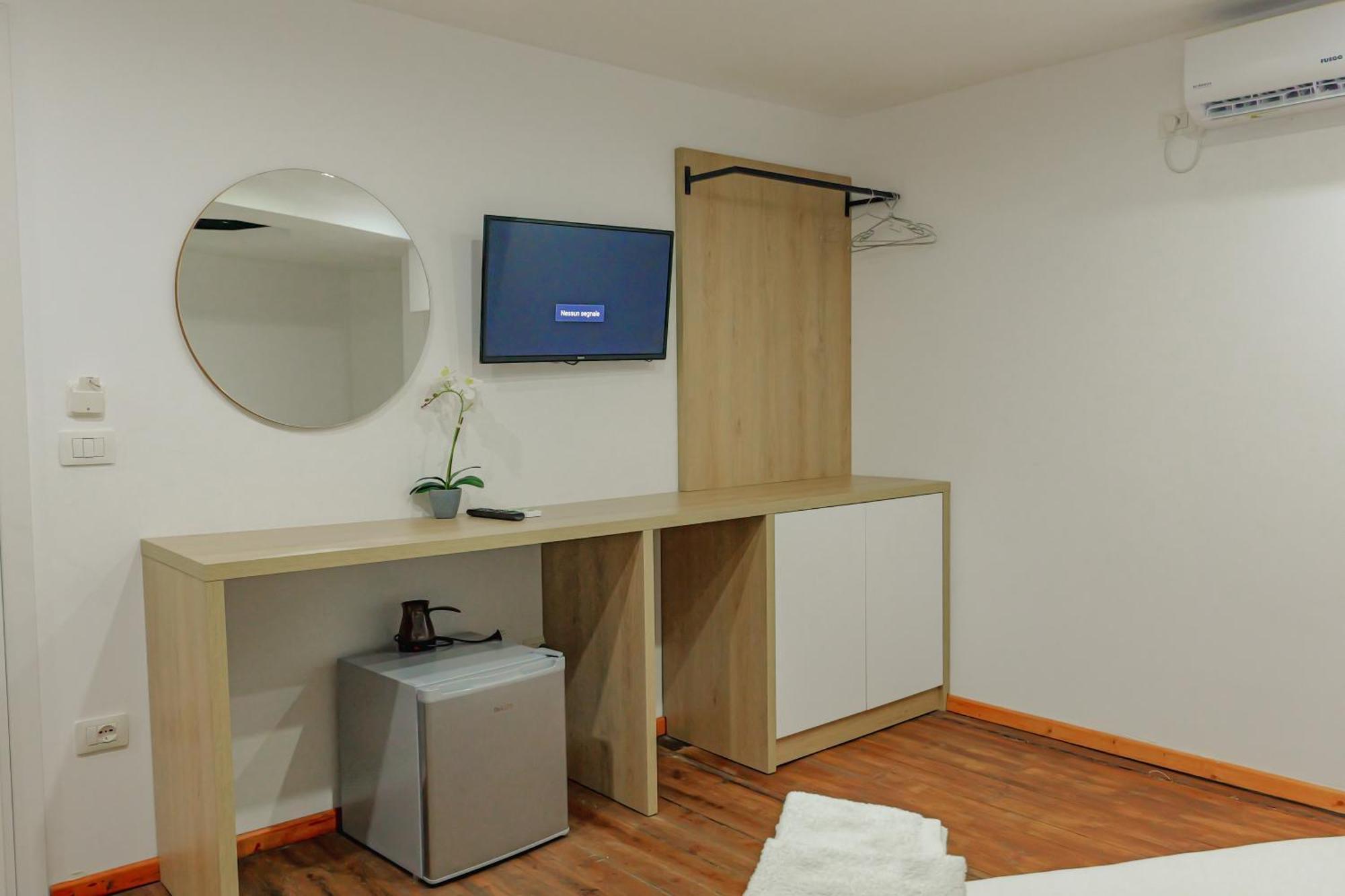 Hotel Summer Saranda Extérieur photo