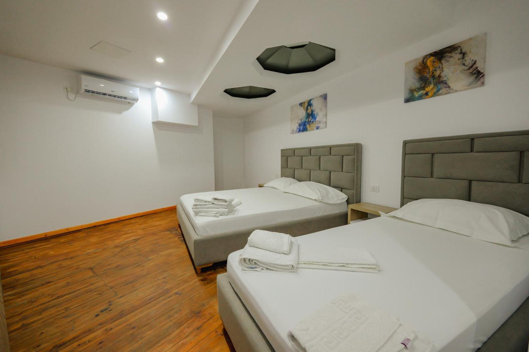 Hotel Summer Saranda Extérieur photo