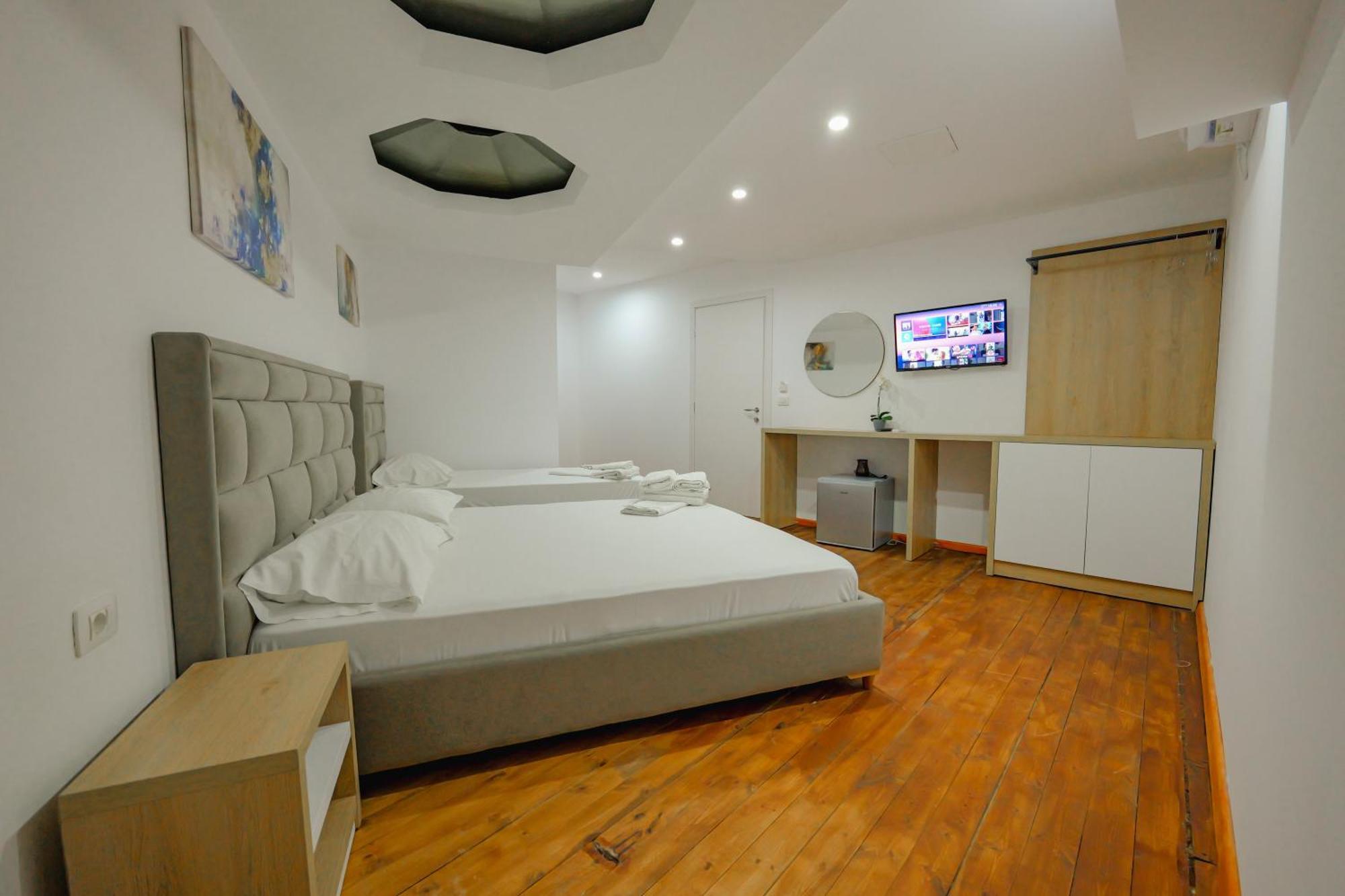 Hotel Summer Saranda Extérieur photo