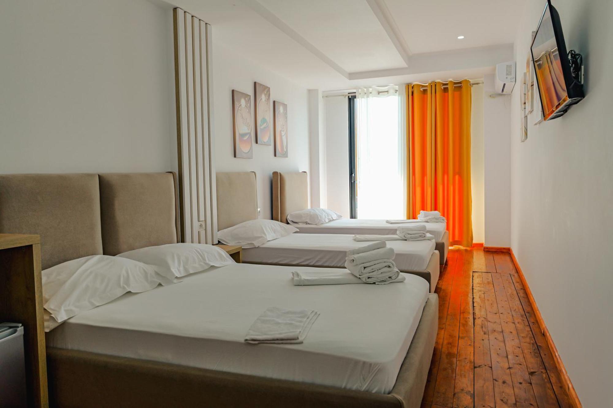 Hotel Summer Saranda Extérieur photo