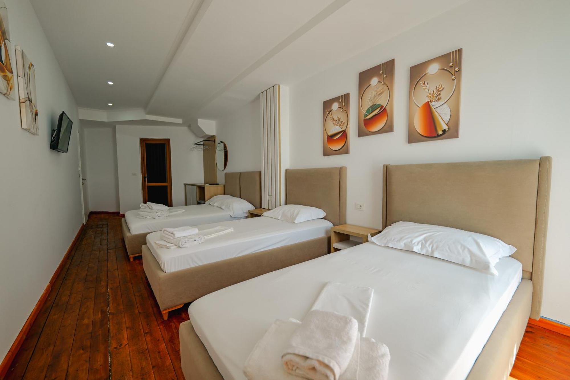 Hotel Summer Saranda Extérieur photo