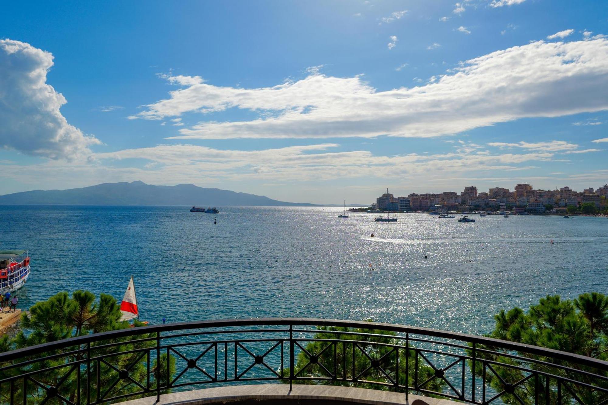 Hotel Summer Saranda Extérieur photo