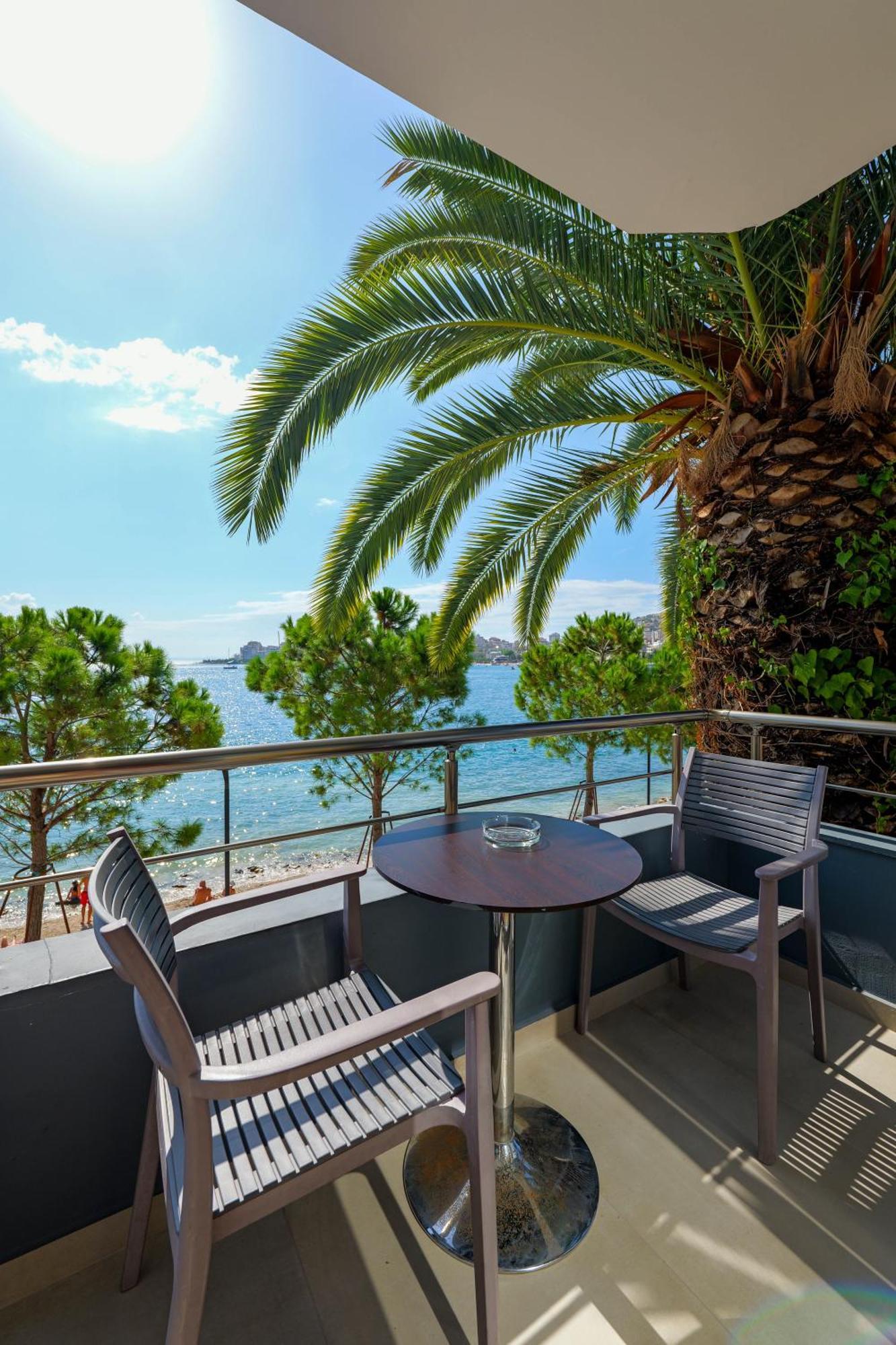 Hotel Summer Saranda Extérieur photo