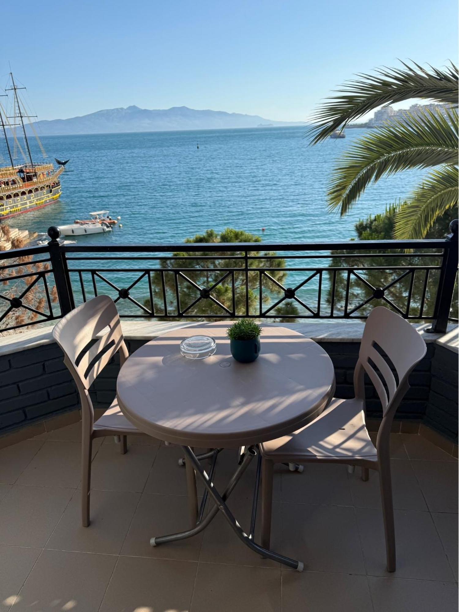 Hotel Summer Saranda Extérieur photo