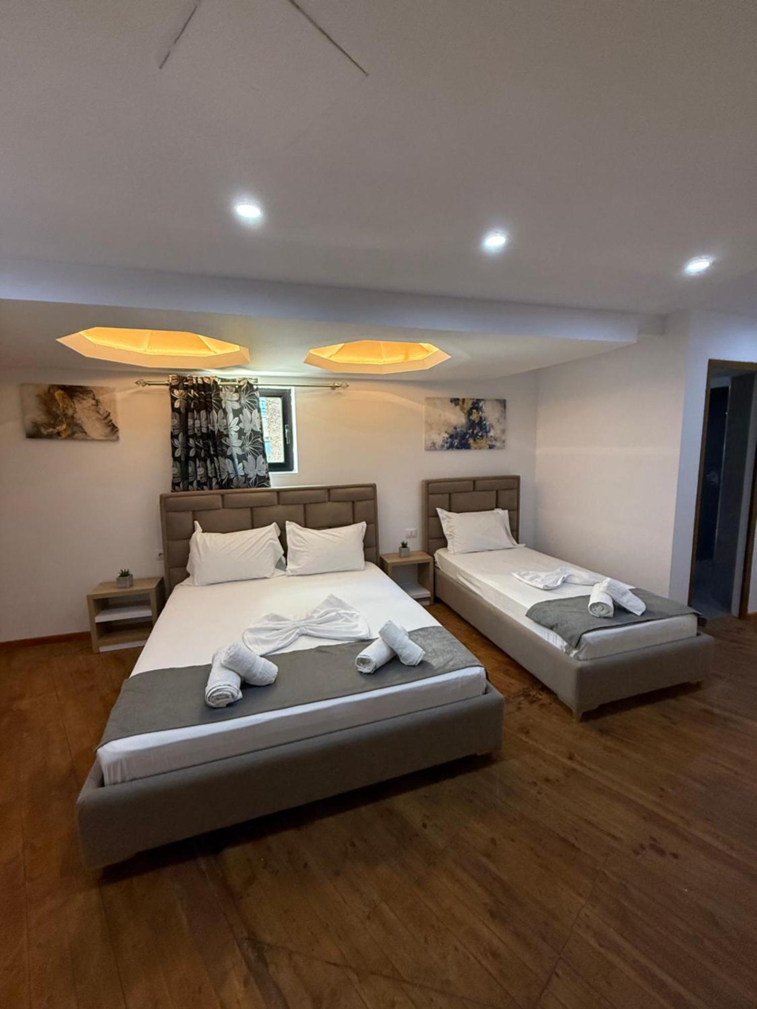 Hotel Summer Saranda Extérieur photo